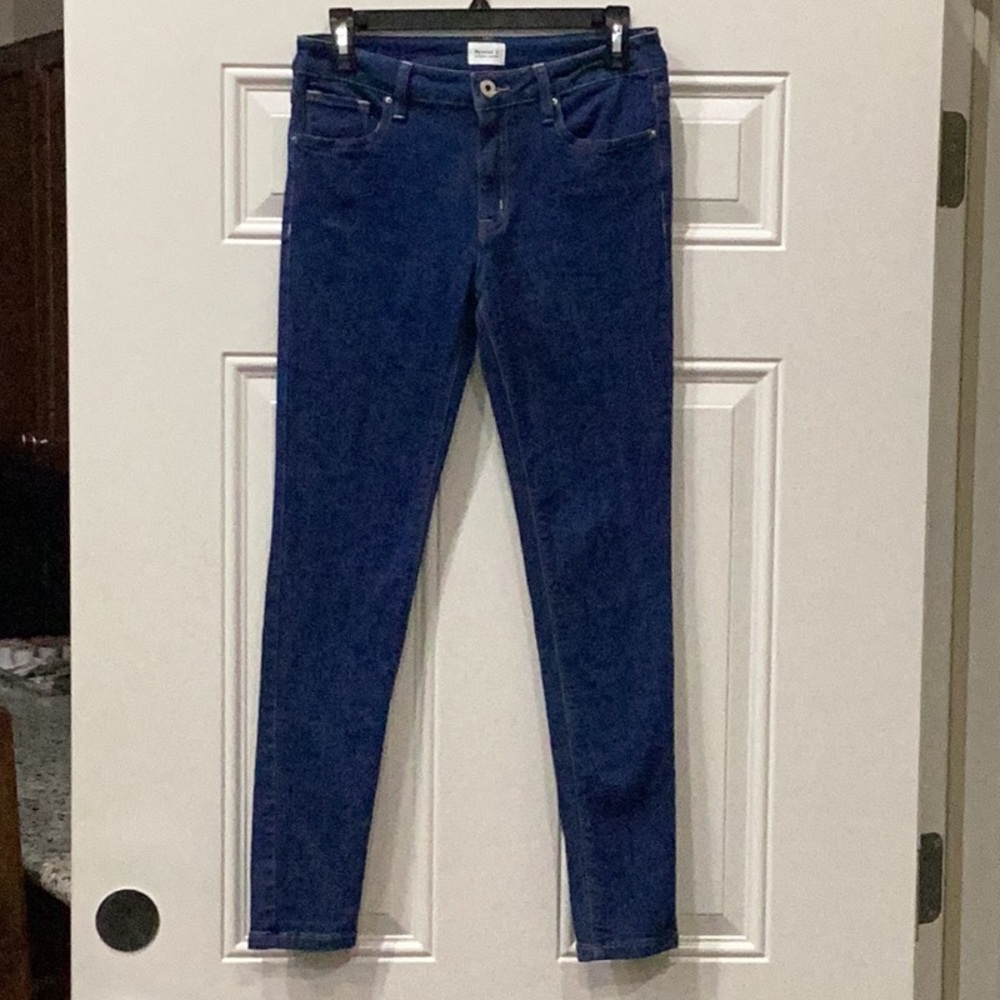 Preowned Special A Blue Denim Jeans Skinny Leg Size 9 (Item#P050)